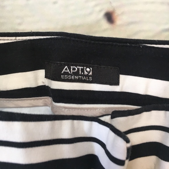 Apartment 9 striped black/white shorts - size 8 - Picture 2 of 6